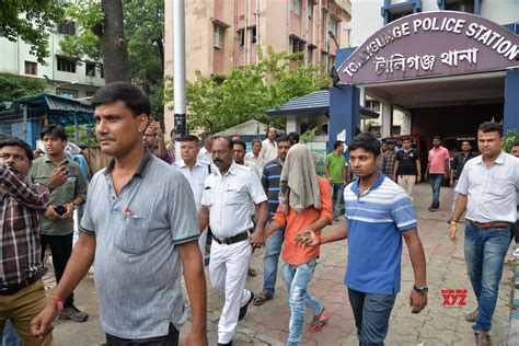 Kolkata Mob Attacks Police Station 2 Held And 4 Detained Gallery