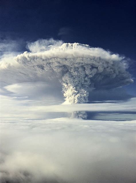 Chilean Volcano ash cloud could disrupt flights for ‘at least’ a week ...