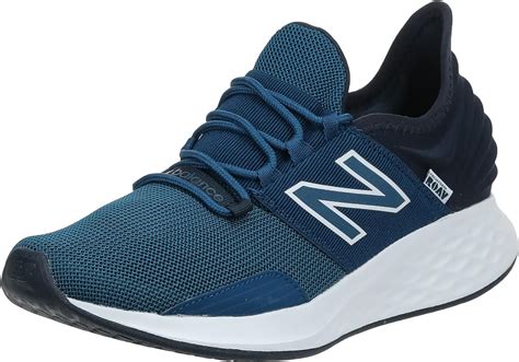 New Balance Mens Fresh Foam Roav V1 Sneaker