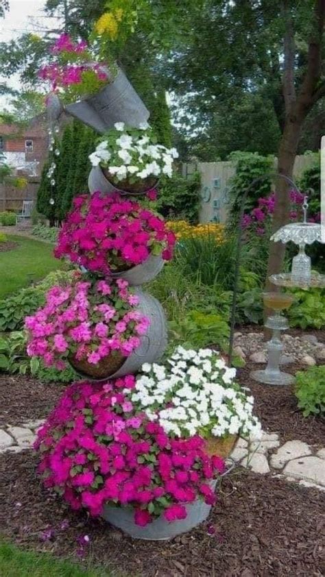 80 irrésistibles idées pour embellir son jardin