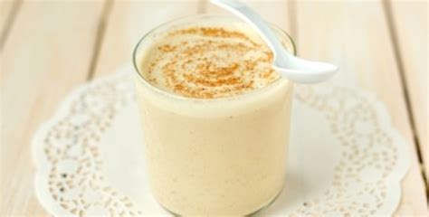 Vanilla yogurt smoothie - Women Daily Magazine