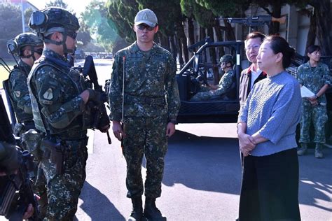 徐榛蔚率團赴桃園慰問花蓮子弟兵 感謝國軍的守護與貢獻