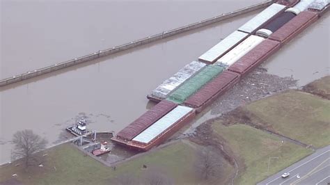 Damaged Barge Blocks Ohio River In Warsaw