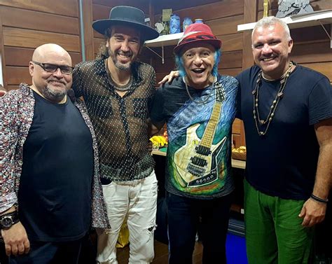 Hz Veja Quem Prestigiou O Show De Armandinho E Chico Chagas No Tamar