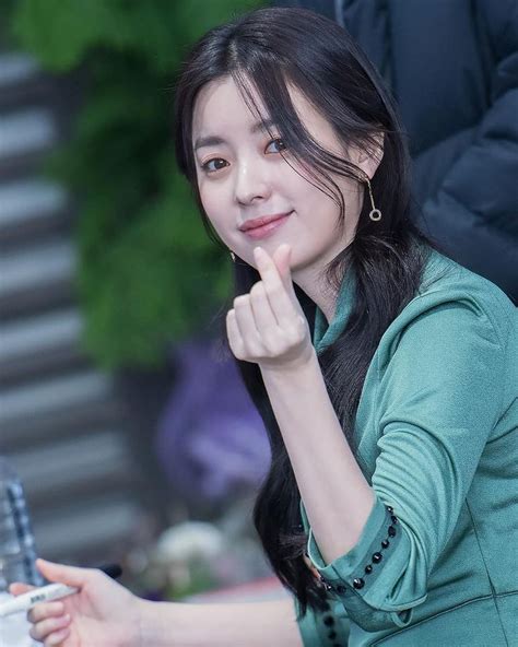 Pin Di Caroline Su Han Hyo Joo