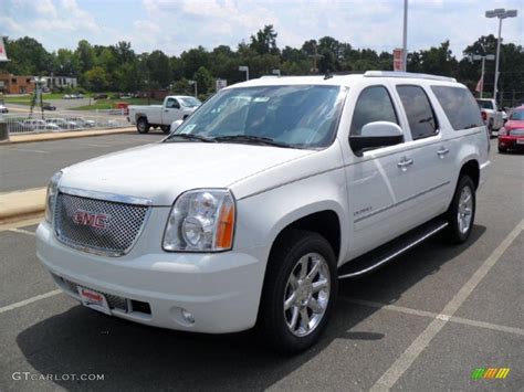 2011 Summit White GMC Yukon XL Denali AWD 34924287 Photo 4 GTCarLot