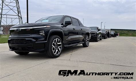 Chevrolet Silverado Ev Rst First Edition First Drive Convoy