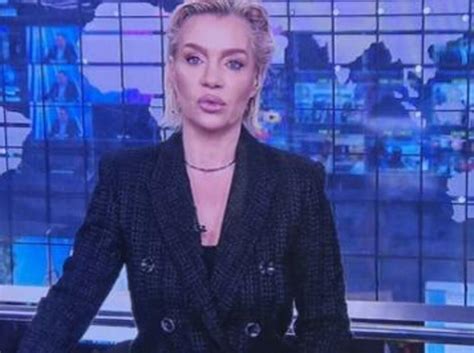 OVO JE ĆERKA VODITELJKE TANJE RAĐENOVIĆ Skinula se u minijaturni bikini i zapalila društvene