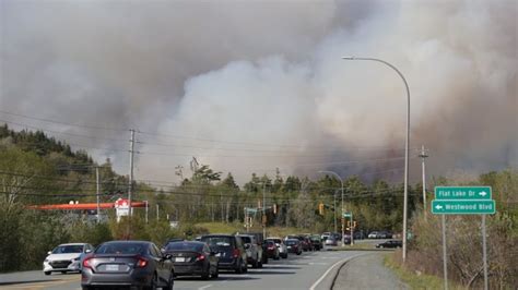 Halifax Looks At 3 Possible Emergency Exits For Subdivision Where Wildfire Began Cbc News