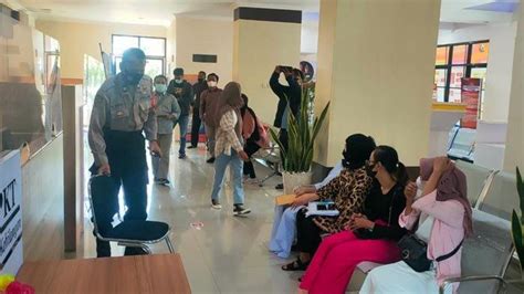 Para Korban Investasi Bodong Di Bojonegoro Lapor Polisi Kerugian