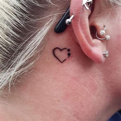 30 Charming Behind The Ear Tattoos For Ladies In 2020 Tiny Tattoo Inc