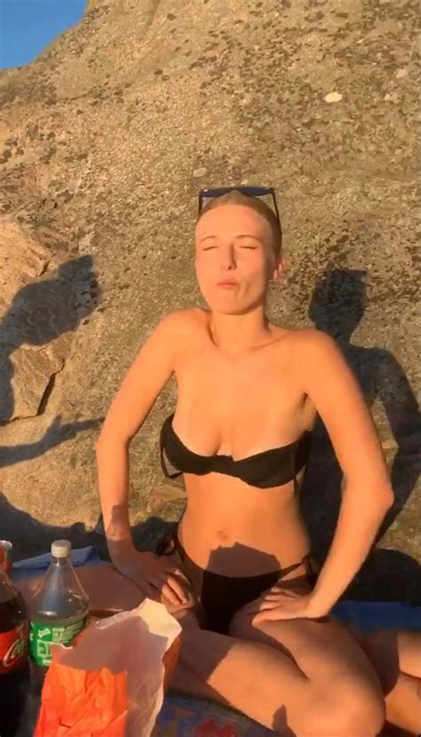 Nova I Bikini Scrolller
