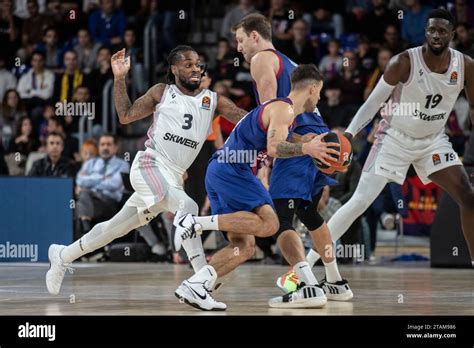 Barcelona Spain 01st Dec 2023 Paris Lee Asvel Basket 3 And