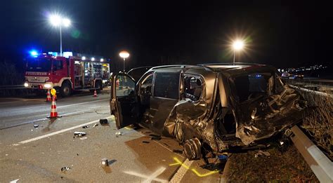 Aktualisiert Rücksichtsloser Fahrer ohne Führerschein verursacht