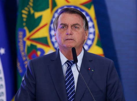 Governo Bolsonaro é desaprovado por 52 1 da população diz Paraná