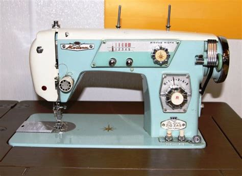 Modern Super Deluxe Zig Zag Sewing Machine Model 139 Vintage 1960s