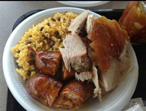 Arroz Con Gandules Y Lechon