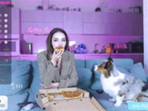 Seltin Sweety Naked Episodes Mipa Eats Her Pizza