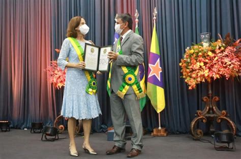 Izolda Homenageada Medalha Da Ordem Do M Rito Renascen A Do Piau