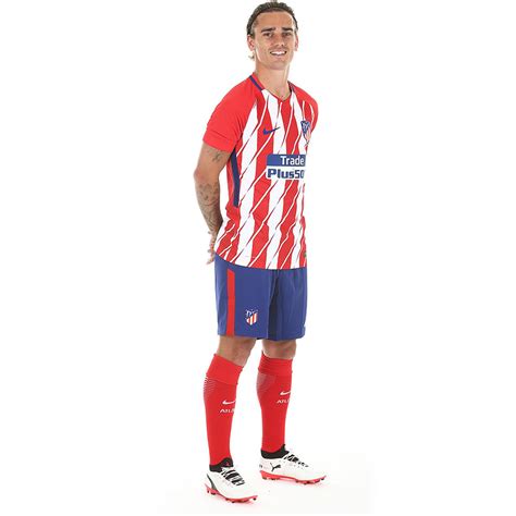 Новая форма «Атлетико Мадрид» 17/18 | Footykits.ru - Энциклопедия ...