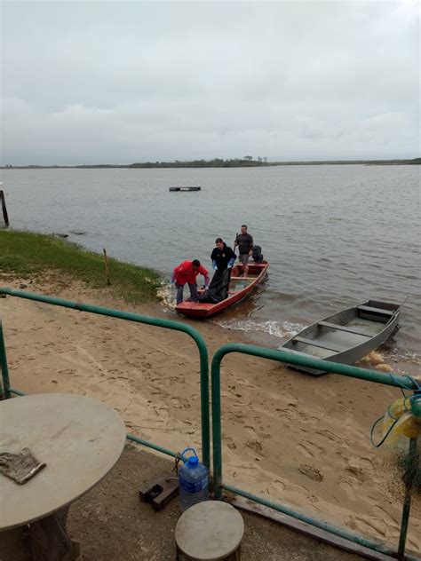 Pescadores Encontram Corpo De Homem Em Praia De Araquari Santa