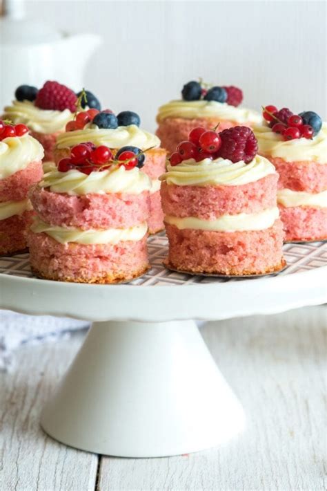 Adorable Mini Cakes For Every Occasion Insanely Good