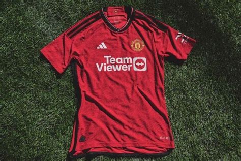 Manchester United Svelata La Nuova Maglia Home FOTO