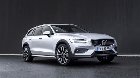 Volvo V60 B4 Cross Country 2021 5k Wallpaper Hd Car Wallpapers 16934