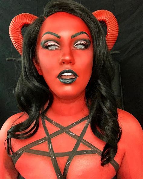 My demon/Succubus makeup for Halloween! : halloween