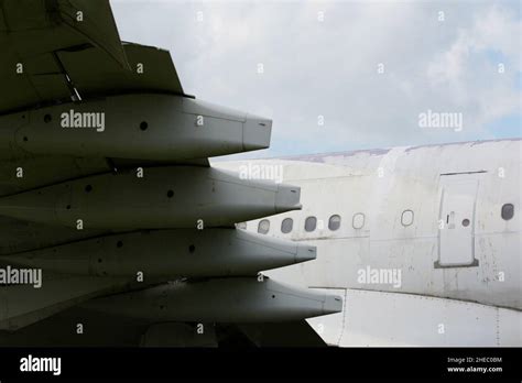 Vecchio Relitto Aereo Fusoliera Immagini E Fotografie Stock Ad Alta