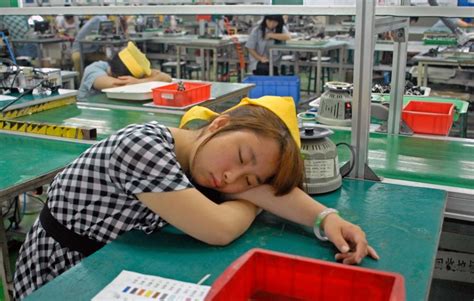 China Factory Workers Encouraged to Sleep on the Job