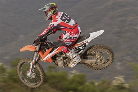 FIRST RIDE 2020 KTM 450SX F THE WRAP Dirt Bike Magazine