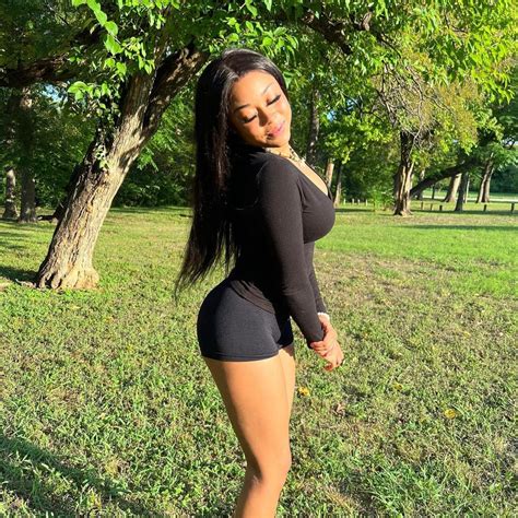 Puma Currys Hot Selfies BootymotionTV