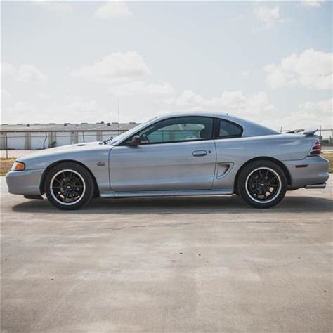 Sve Mustang Fr500 Wheel Kit 17x9105 Black W Machined Lip 94 04