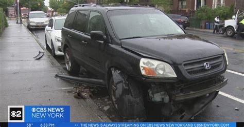 Multiple Manhole Explosions Rock Part Of Brooklyn Cbs New York