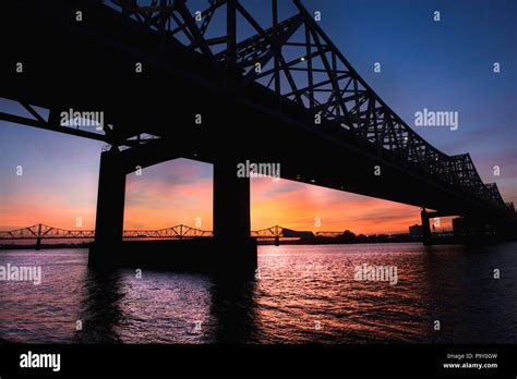 Ohio River Bridge Hi Res Stock Photography And Images Alamy