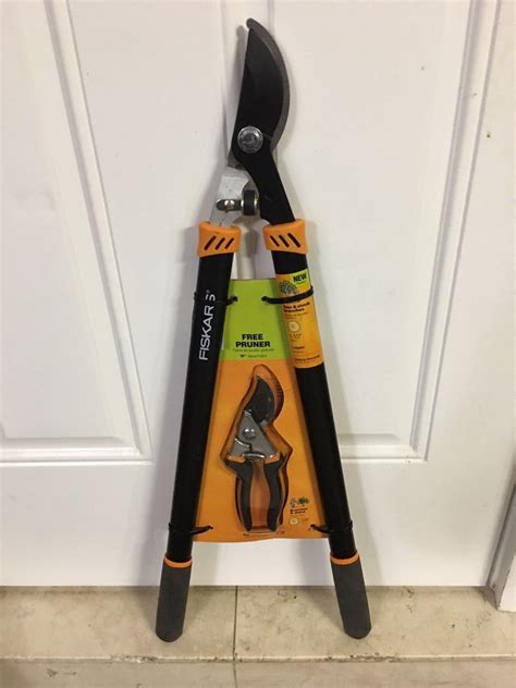 Loppers 139868 Fiskars Lopper And Pruner Combo Set 2 Pieces Buy It Now Only 25 On Ebay