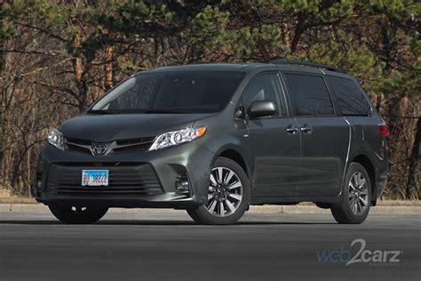 2020 Toyota Sienna XLE AWD 3.5L Review | Web2Carz