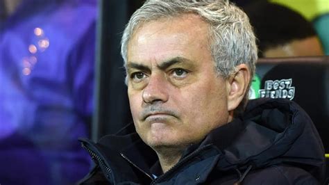 José Mourinho manda un mensaje de amor a la prensa tras 40 días de