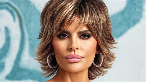 Lisa Rinna, 60, looks drastically different with hair transformation at ...