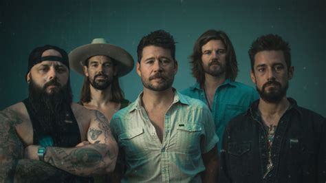 Shane Smith And The Saints Announce Headlining Fall Tour Whiskey Riff