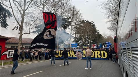 Inter Juventus Live Reaction Da San Siro Live Al Corteo Della