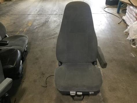 Freightliner Fld120 Air Ride Seats For Sale