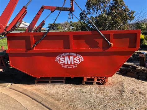 Southern Mini Skips Rubbish Removal And Skip Bins Strathalbyn Yellow