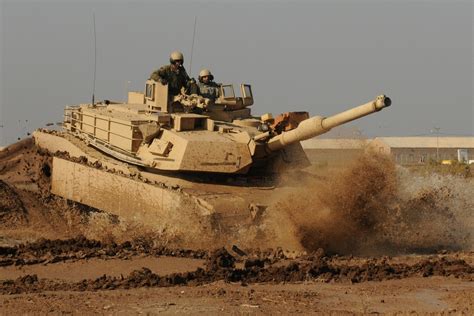 DVIDS - Images - Iraqi Army drives into future with M1A1 Abrams tanks ...