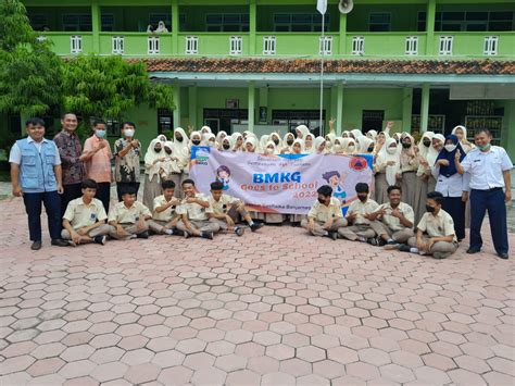 Sosialisasi Mitigasi Bencana Gempabumi Dan Tsunami Di Smp N 3