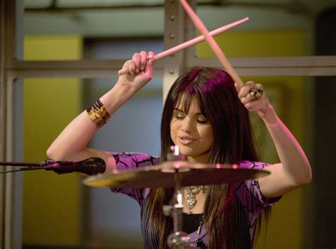 Picture Of Selena Gomez In Wizards Of Waverly Place Season 2 Selena Gomez 1337634473