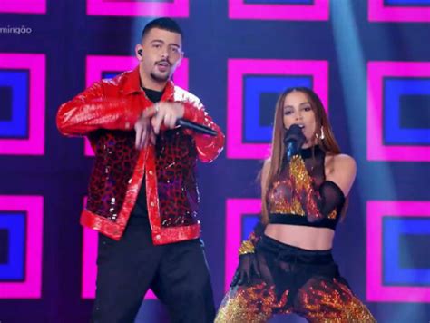 Anitta E Pedro Sampaio Fazem A Primeira Performance De No Ch O Novinha