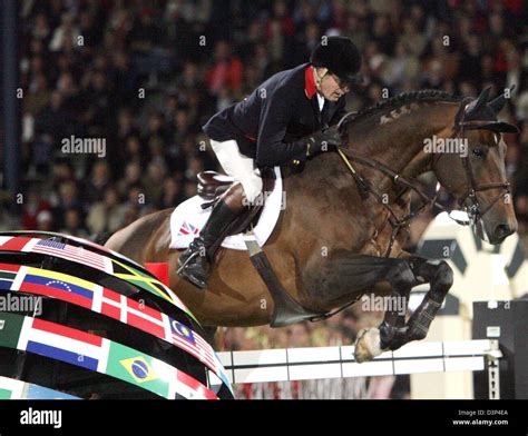 John whitaker equestrian hi-res stock photography and images - Alamy