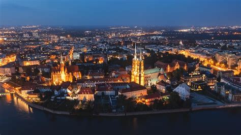 Premium Photo Night Panorama Of The Old European City Of Wroclaw From